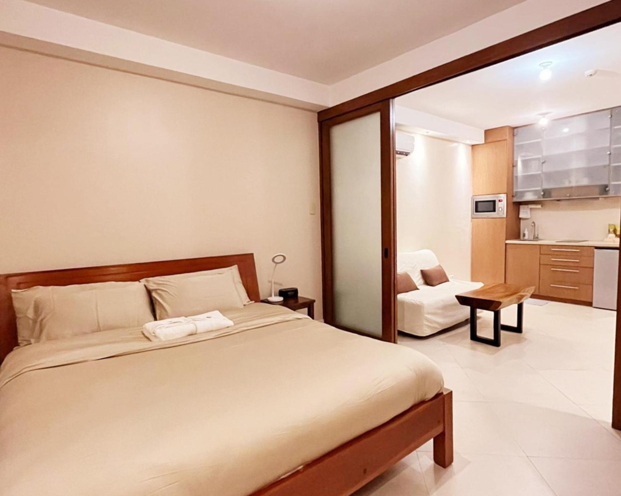 Manila Bayview Rental Екстер'єр фото