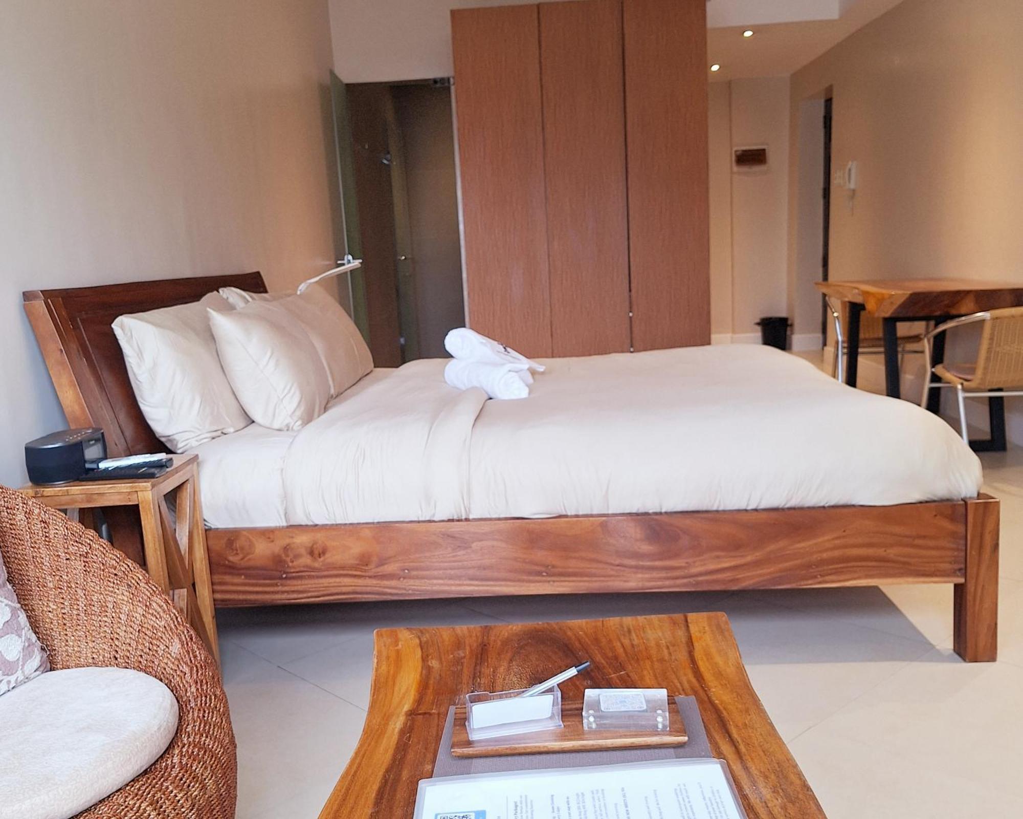 Manila Bayview Rental Екстер'єр фото
