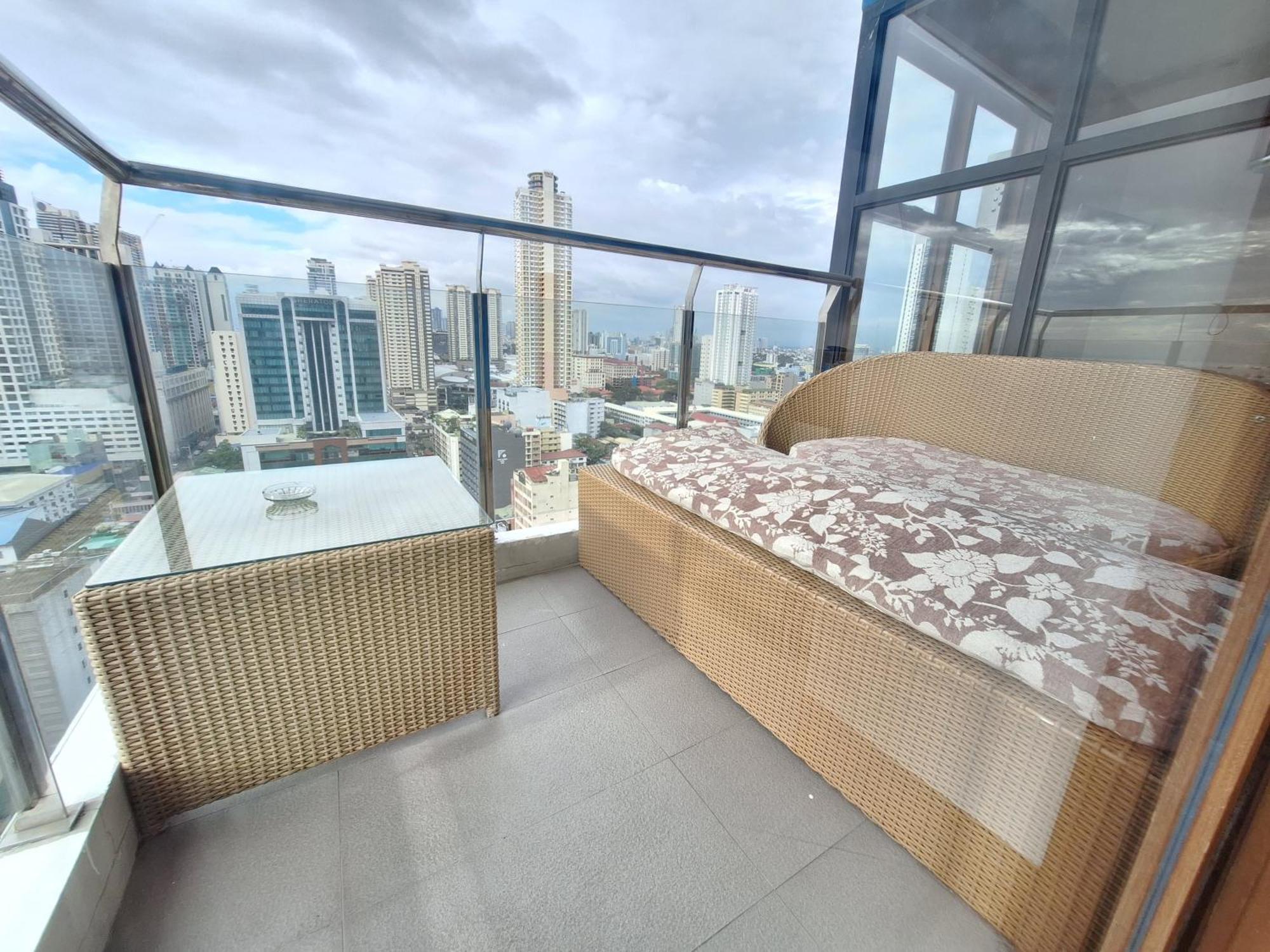 Manila Bayview Rental Екстер'єр фото