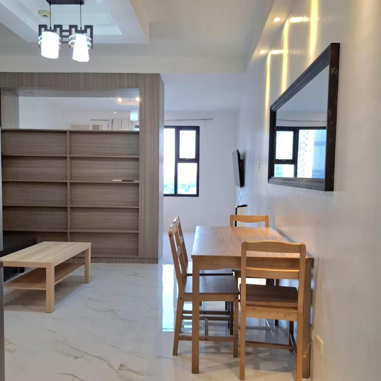 Manila Bayview Rental Екстер'єр фото