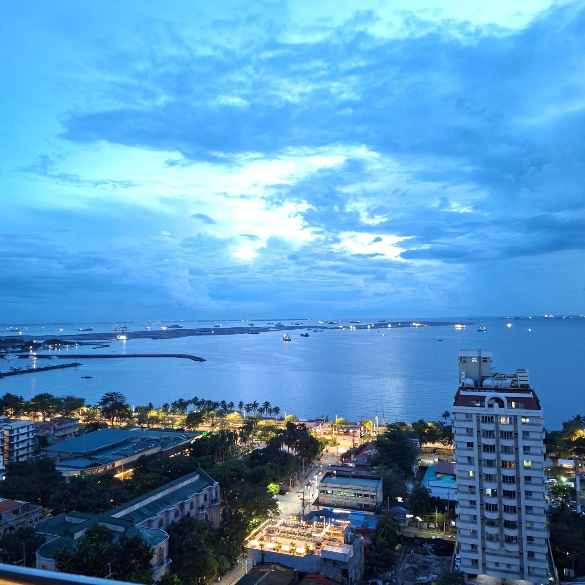 Manila Bayview Rental Екстер'єр фото