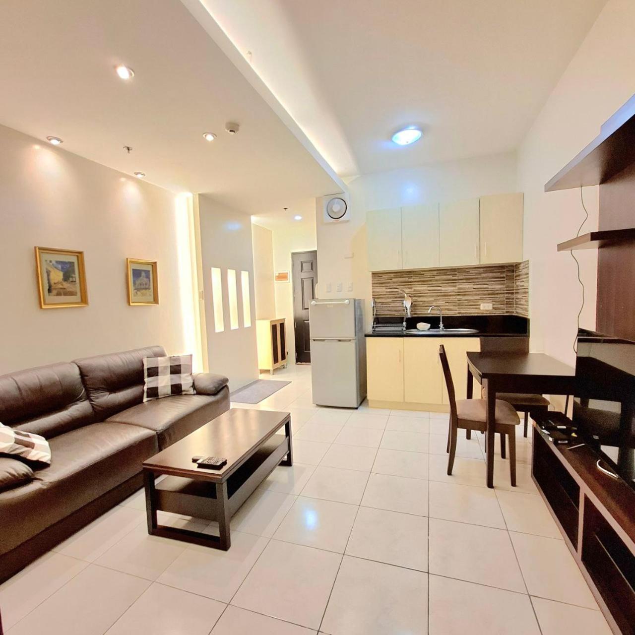 Manila Bayview Rental Екстер'єр фото