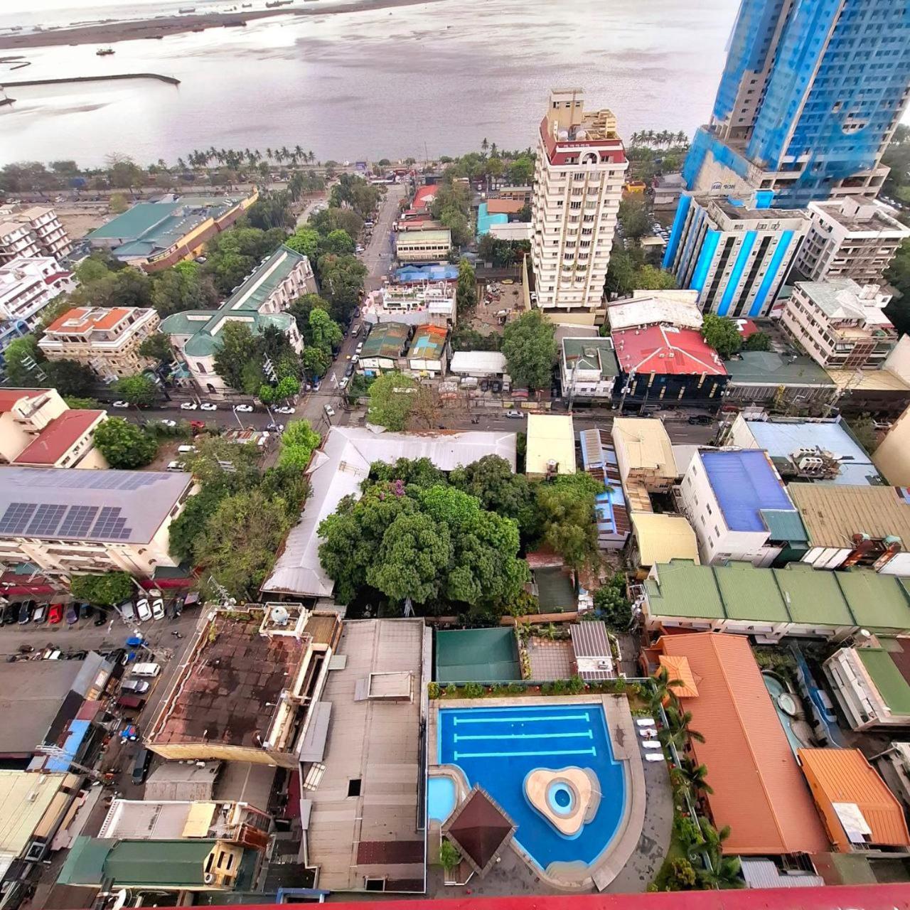 Manila Bayview Rental Екстер'єр фото